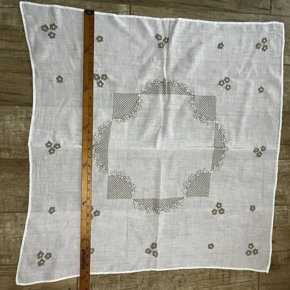 Vintage Cream Linen Tablecloth Topper 31